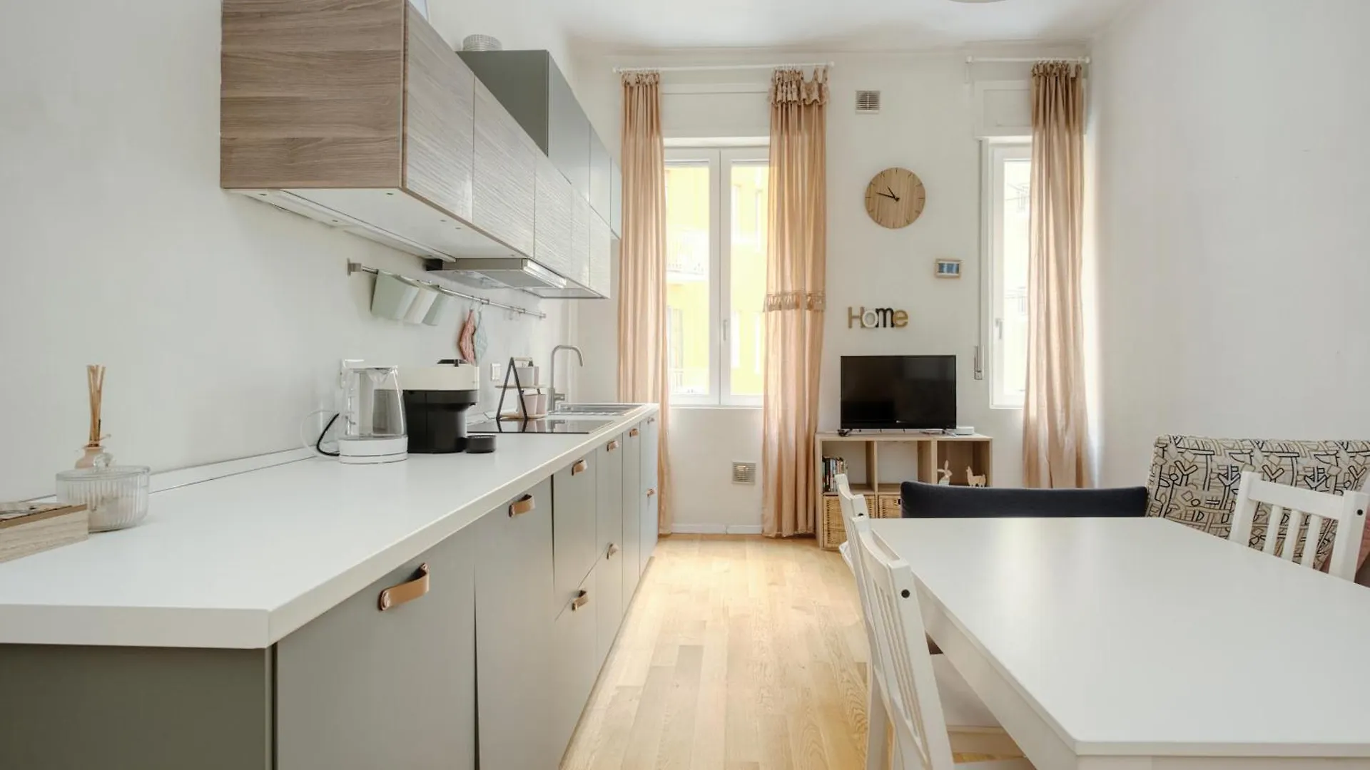 Domusmi Orombelli 16 Apartment Milan