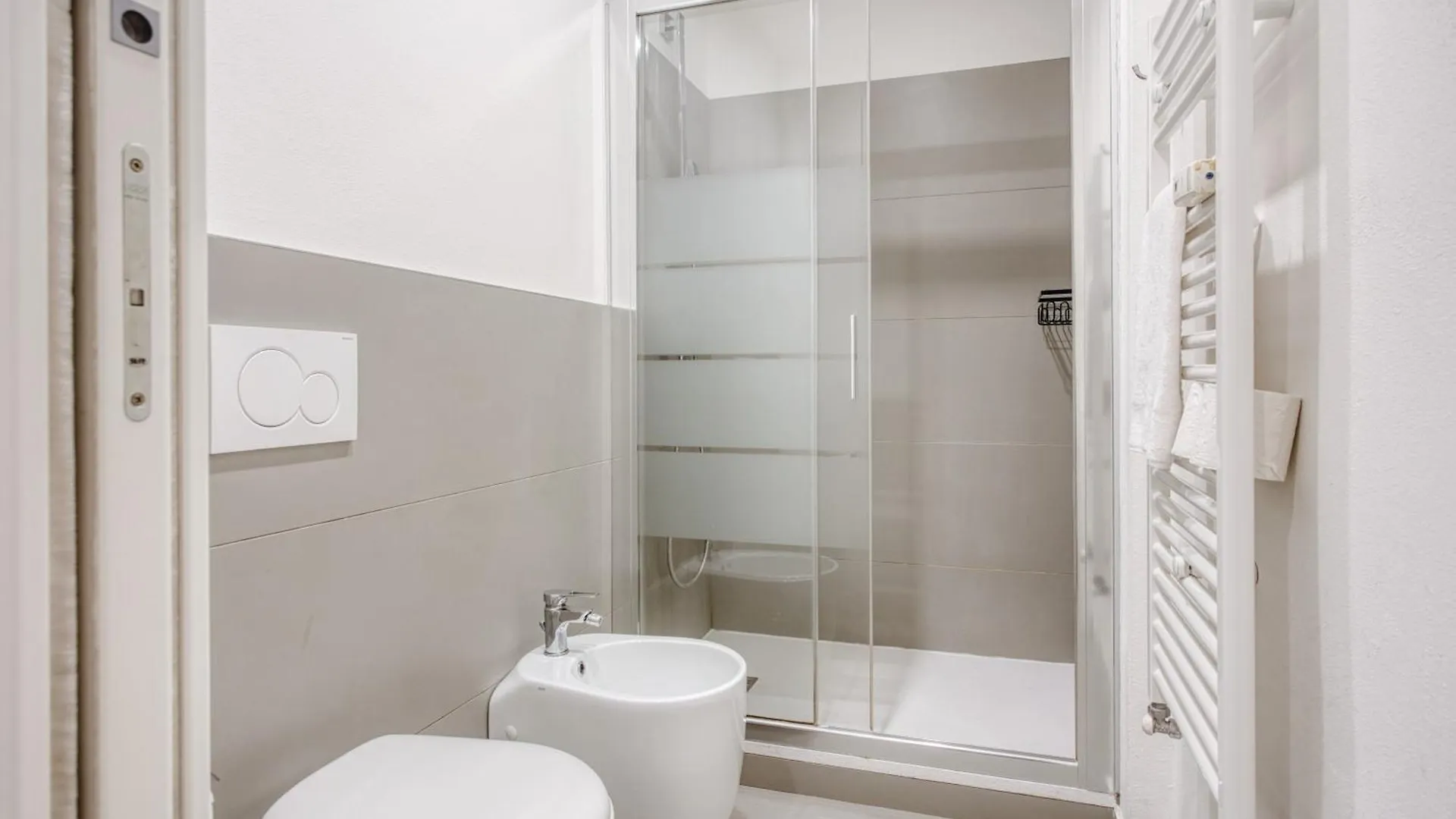Domusmi Orombelli 16 Apartment Milan 0*,  Italy