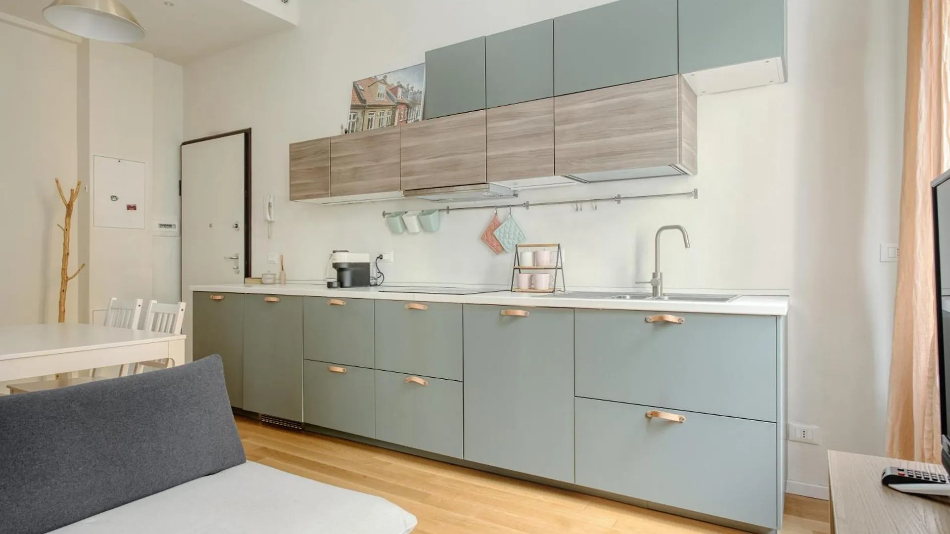 Domusmi Orombelli 16 Apartment Milan